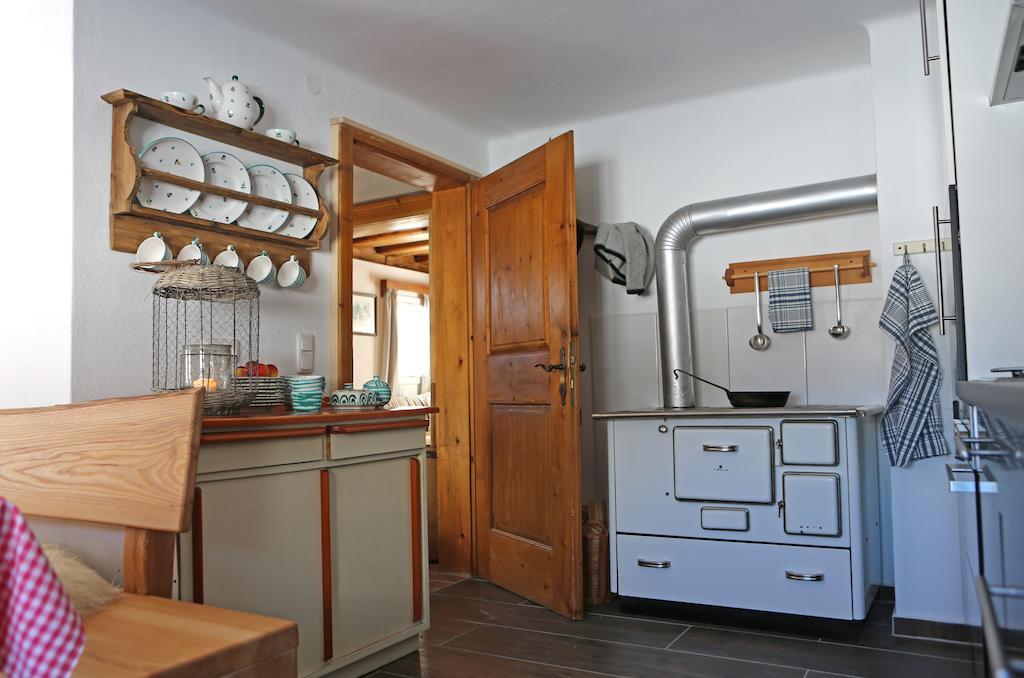 Schwadenguetl Villa Gosau Rum bild