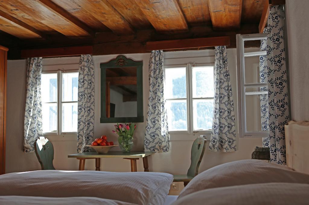 Schwadenguetl Villa Gosau Rum bild